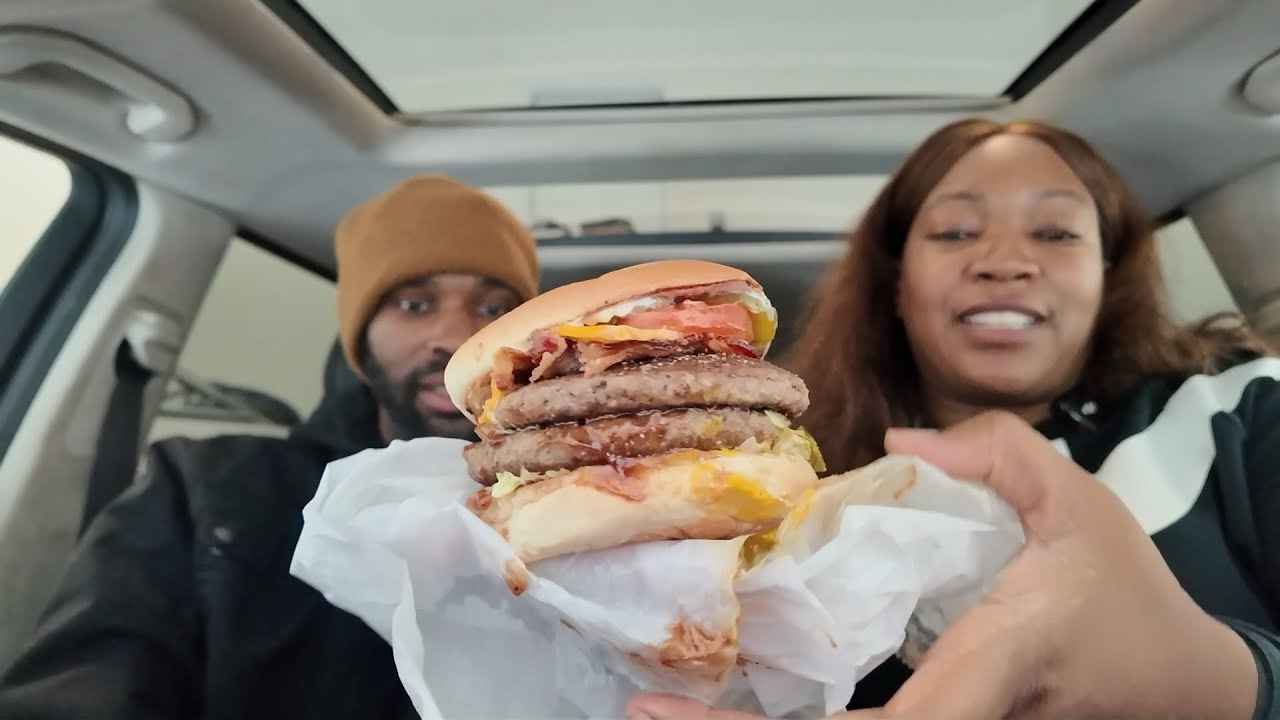 Fat Mo's DELUXE Burger: Is This The Best Hidden Gem In Tennessee? 🍔🔥