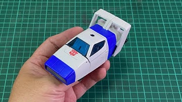 Transformers Dramatic Capture Series Cybertron Chase Origin Jazz (Alt mode to Robot mode)