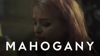 Kyla La Grange - The Knife | Mahogany Session