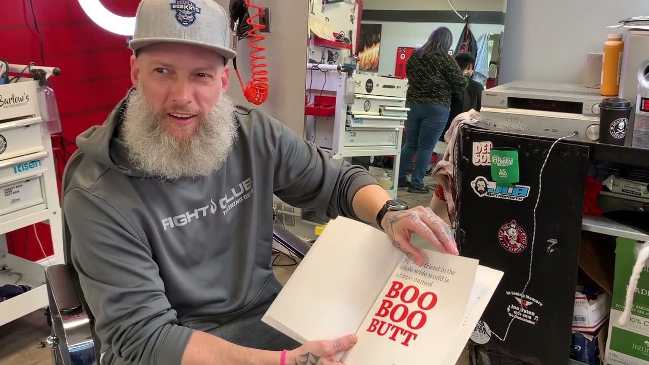 Real Men Read Volunteer Matt Barlow reads for Children's Book Week