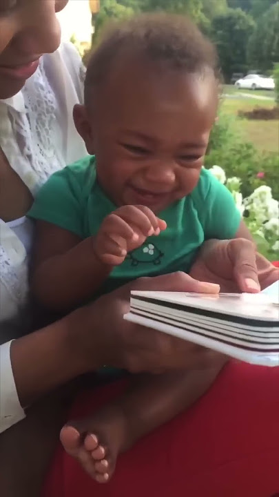 This baby’s laugh is adorable 😂👏