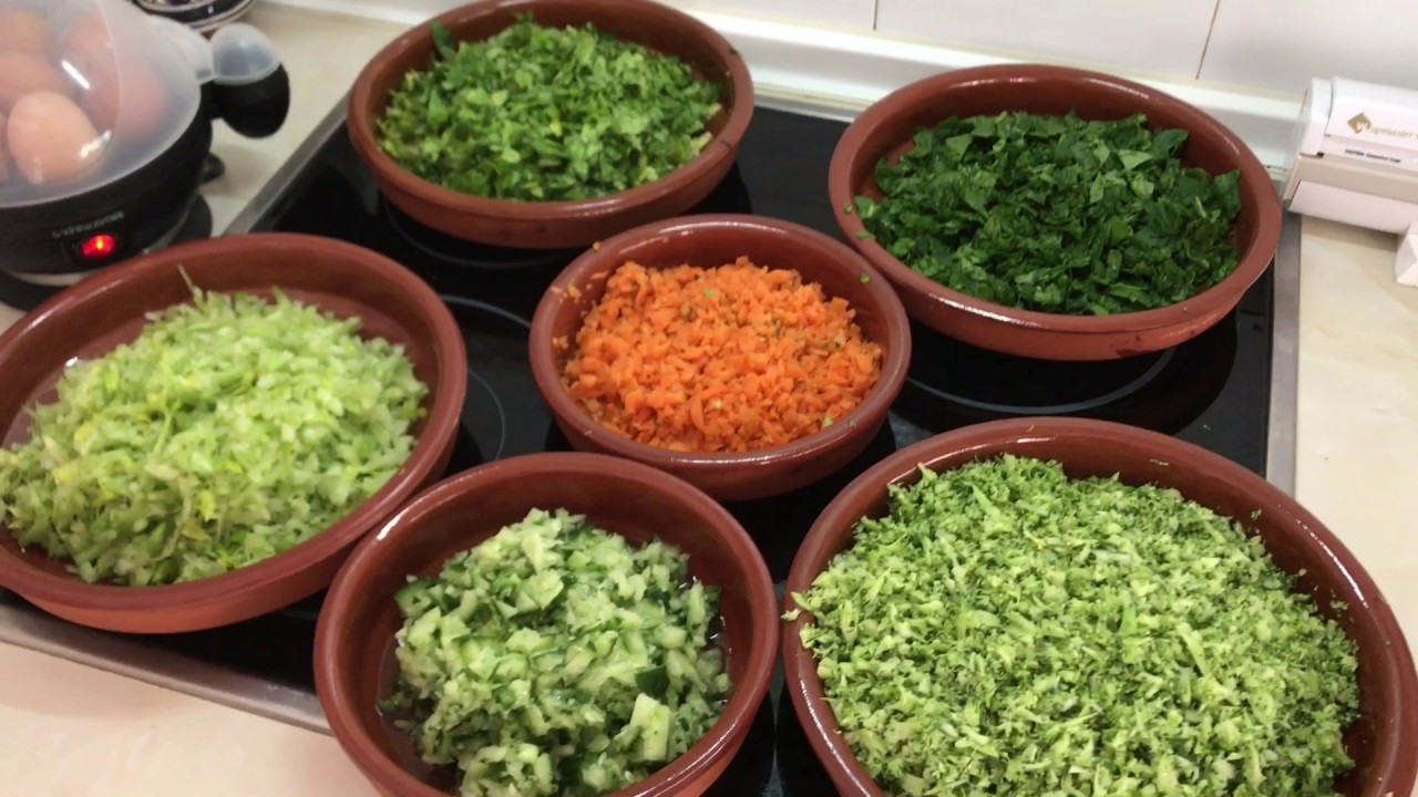 How To Prepare Salad/Veg and Eggs for Birds