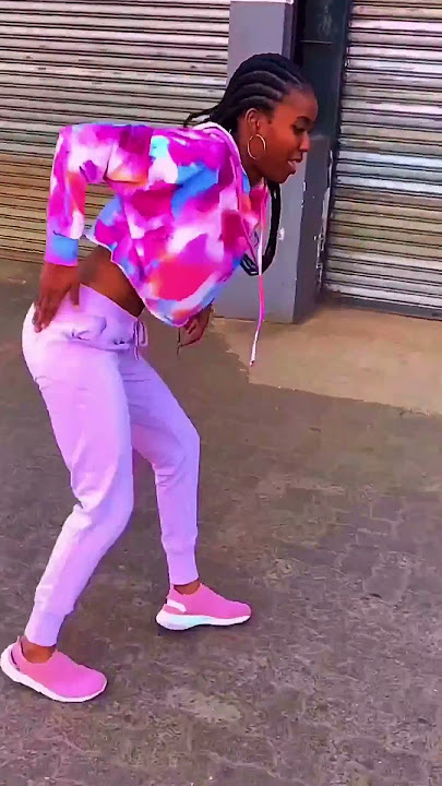 @callherthato Dlala Thukzin #clapclap dance