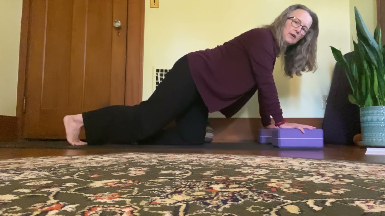Toe Extension Exercise in Table Pose