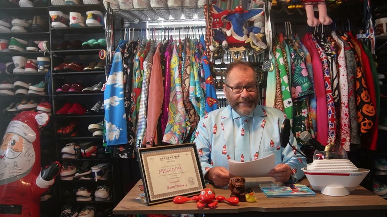 Weekly Cruise Tips Episode 200!!! Tips from Mel and my top tip for each major cruise line