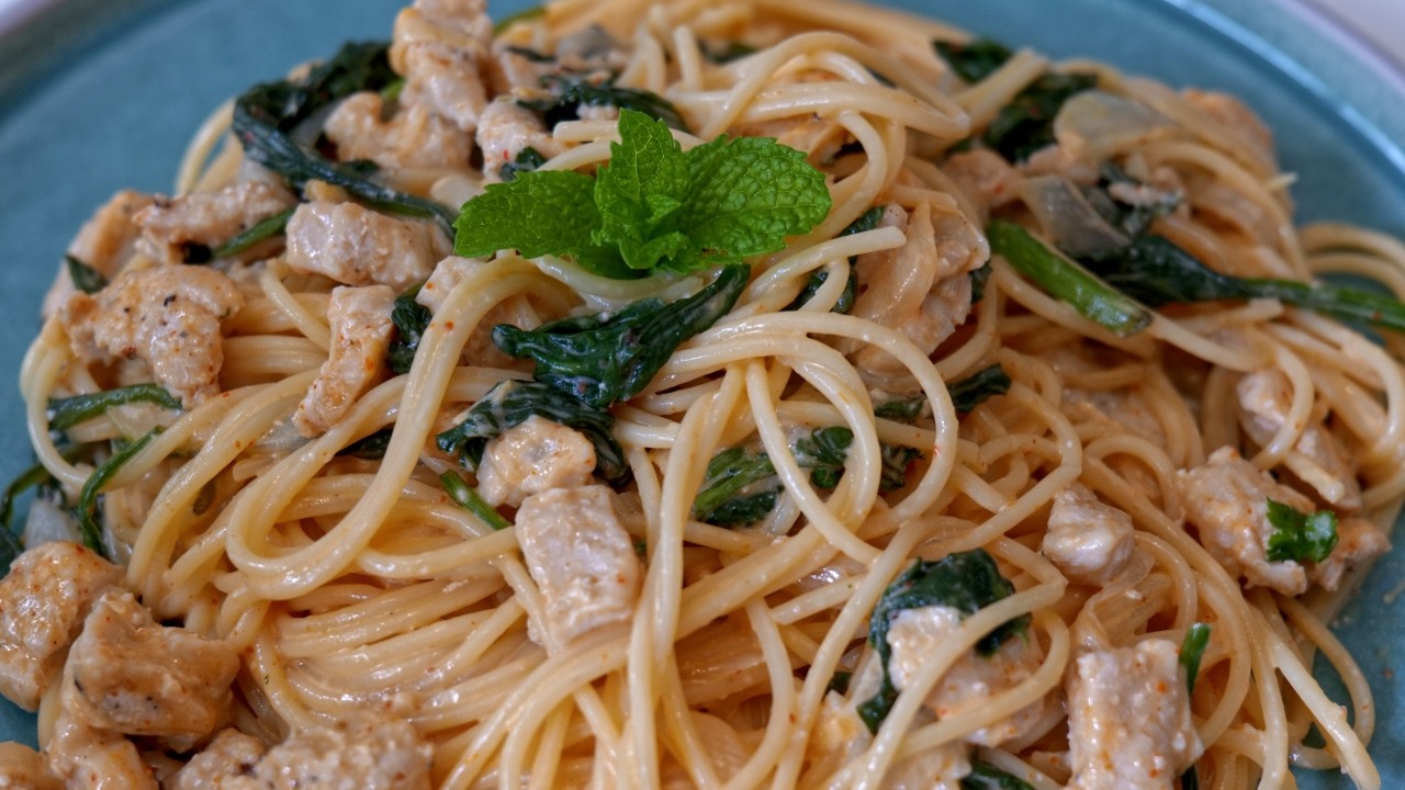 I Stopped Making Regular Pasta After Trying This Creamy Twist