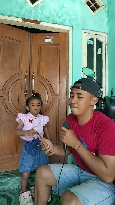 This little guy is dancing 🤣 #comedy #funny #viral #laughing #funny