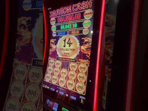 Muchos juegos gratis para lo poquito que paga 馃#slot #casino