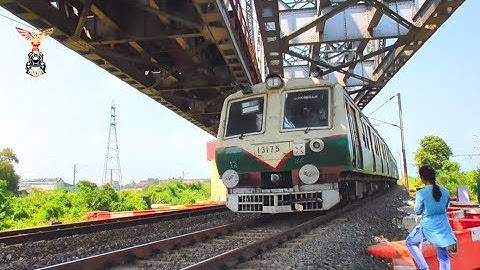3 In 1 Electric Multiple Unit Or EMU Train Of Eastern Railway || Indian Railways
