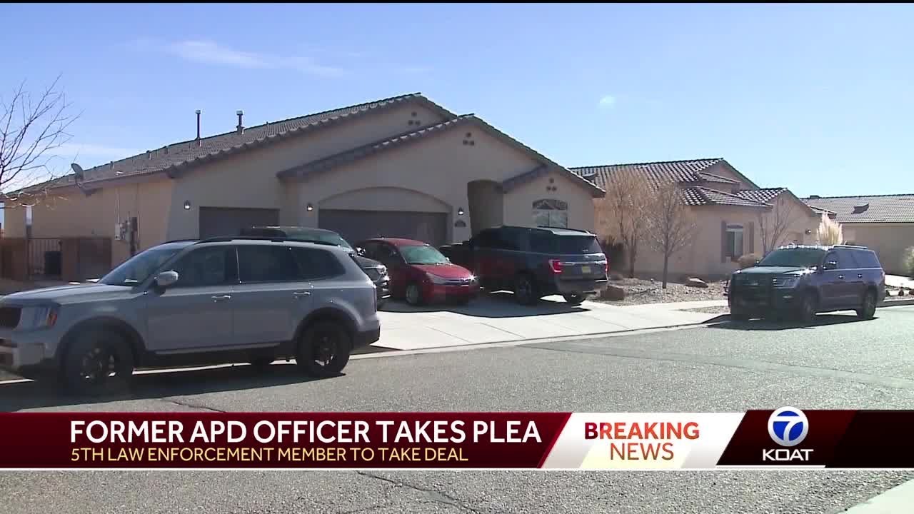 Former Albuquerque police officer pleads guilty amid DWI scandal - YouTube