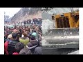 #today#zojila#sonamarg#zojilaupda#Drivers &amp; passengers are protesting TCP#Snow clearance zojila pass
