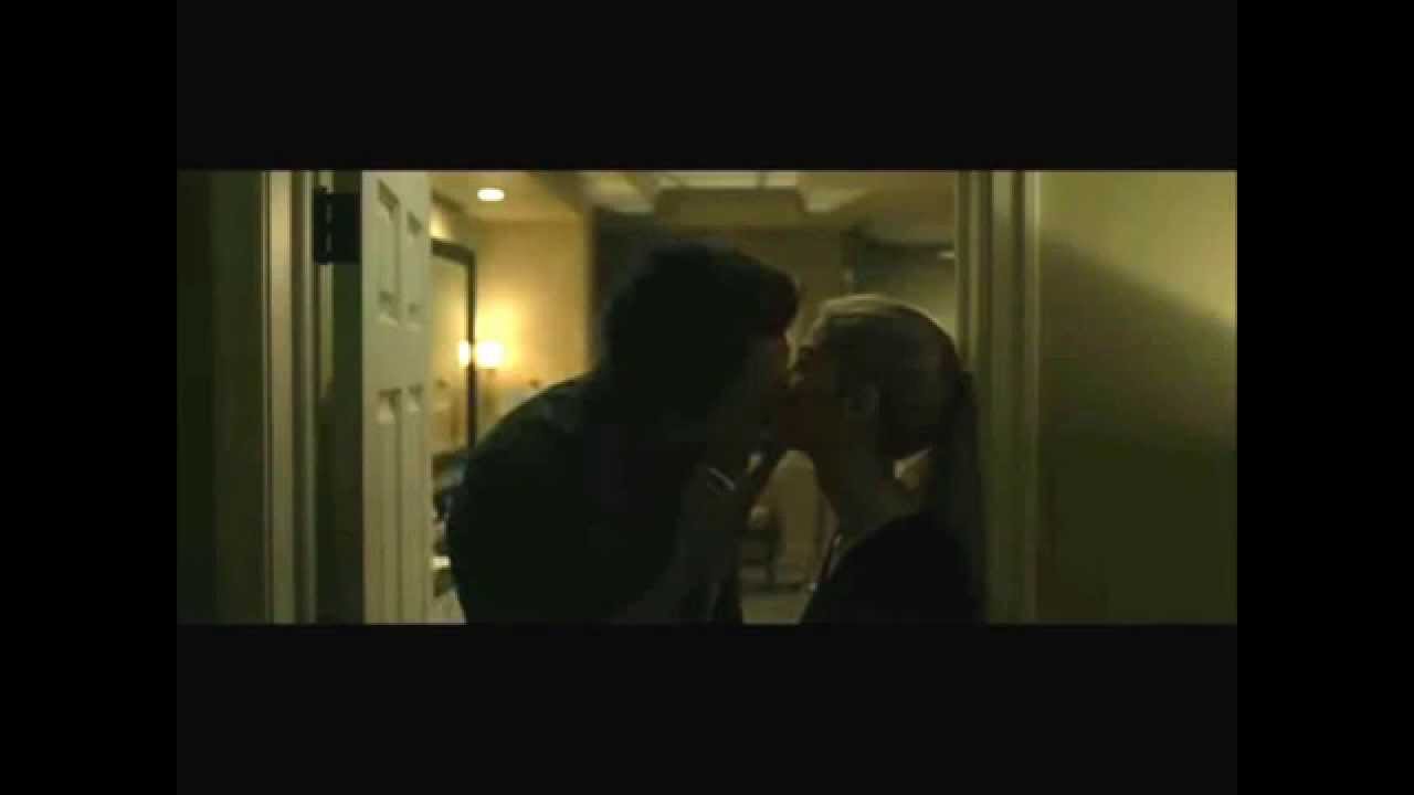 Rosamund Pike Hot Kiss in Gone Girl - YouTube.