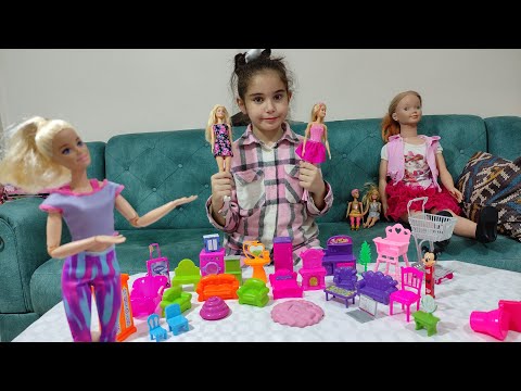 İKİ BARBİE ARKADAŞ EV EŞYALARI SATIN ALMAYA GİTTİ @DilaKent@linacetinkayaofficial@RukiyeÇetinkaya