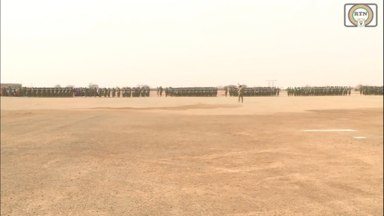 La cérémonie de présentation au drapeau du contingent 2023 des forces armées nigériennes.