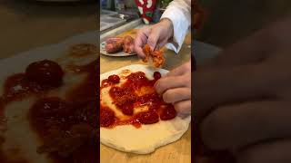 Pizza con i cicolo di Napoli #vincenzocapuano #pizzacontemporanea #napoli