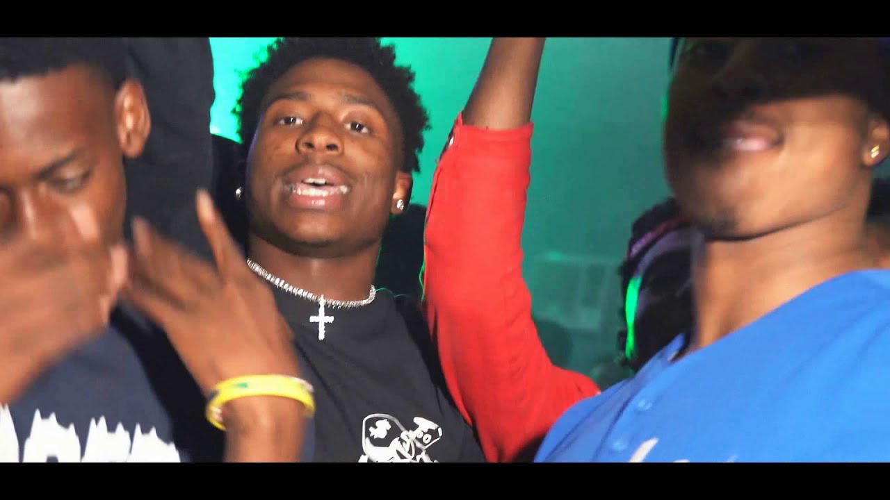 Assista a Lil Bread - Stop Playing (Official Music Video) no YouTube Assista a Lil Bread - Stop Playing (Official Music Video) no YouTube