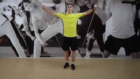 ELEVAÇÃO FRONTAL + LATERAL COM THERABAND | EXERCÍCIO COM ELÁSTICO EXTENSOR | TREINO EM CASA | JFIT