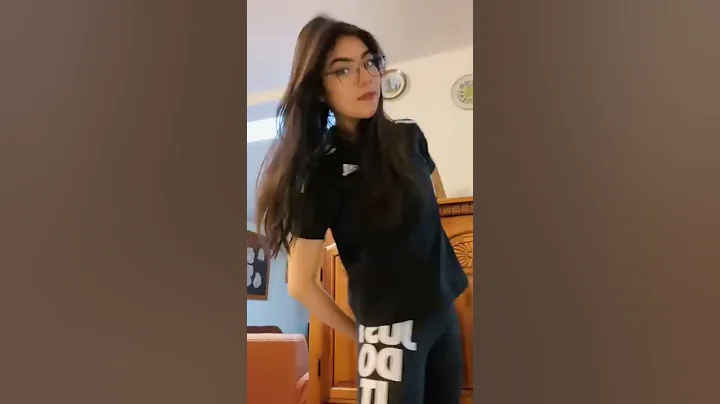 A todos nos pas...  // Mariana Palacios