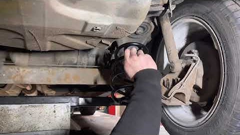 VAUXHALL CORSA C REAR COIL SPRING REPLACEMENT