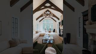 11555 Willow Springs Drive, Zionsville, IN 46077