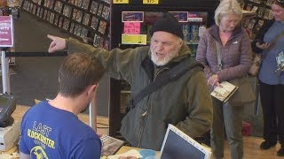 Kevin the Cashier at the Last Blockbuster, Part 2