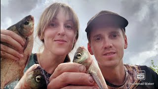 Рибалка на фідер з дружиною на річці Стир , попали на супер кльов .