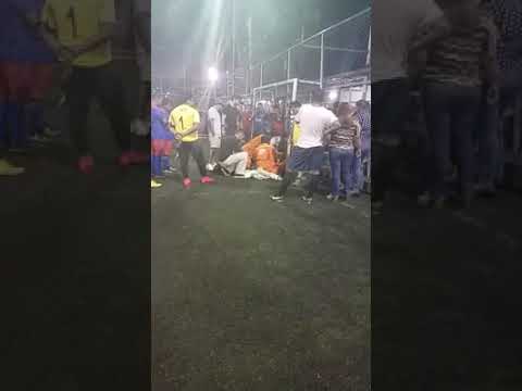 Hombre muere durante un partido de fútbol en canchas de Coopefa