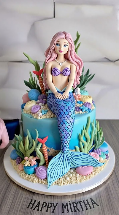 How Did They Make This Incredible Underwater Cake Design?