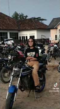 #status wa Cewe Cantik PNP CB,GL..