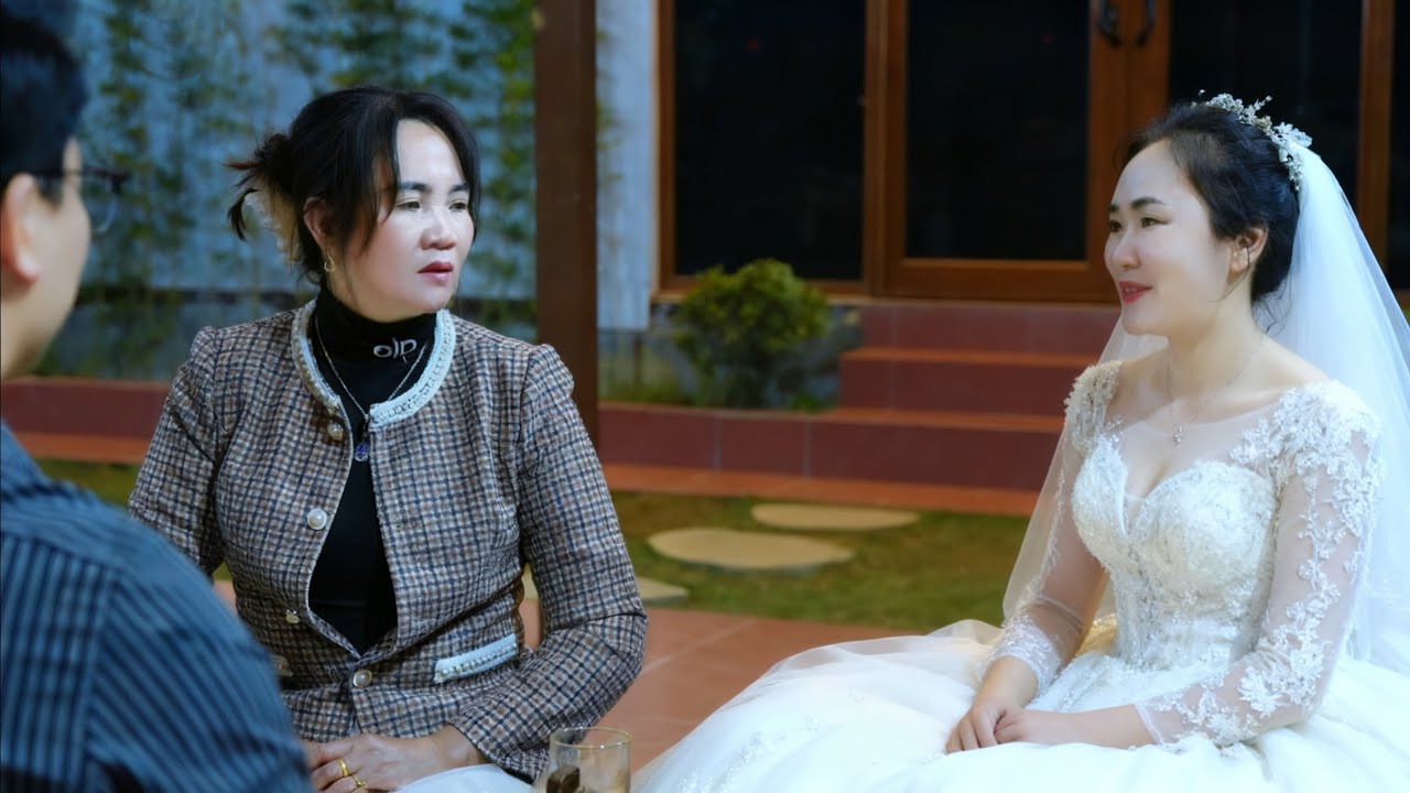 Jack and Tử Tiên plan to get married at their beautiful farm.