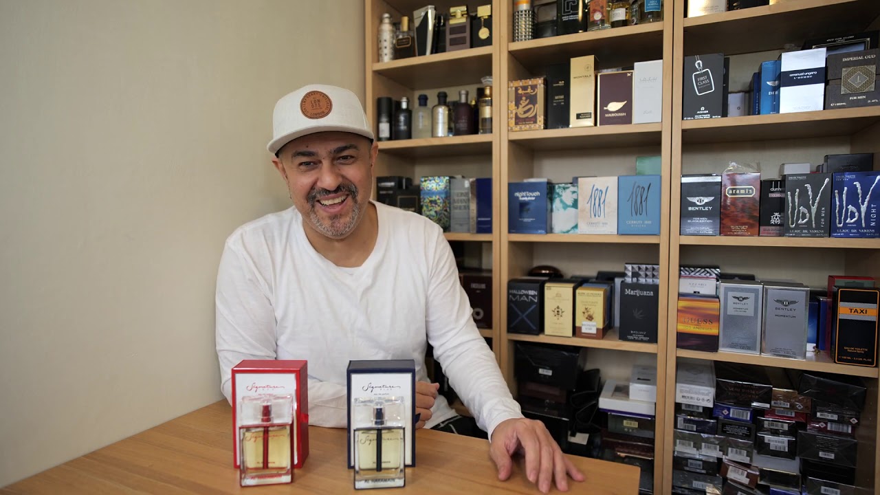 Unboxing of Signature Red & Blue By Reviewer Toiletterian