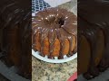 Bolo de 🥕 caseiro com cobertura de brigadeiro.