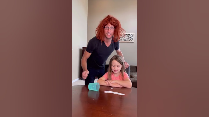 MOM vs DAD using PAPER TOWEL #shorts