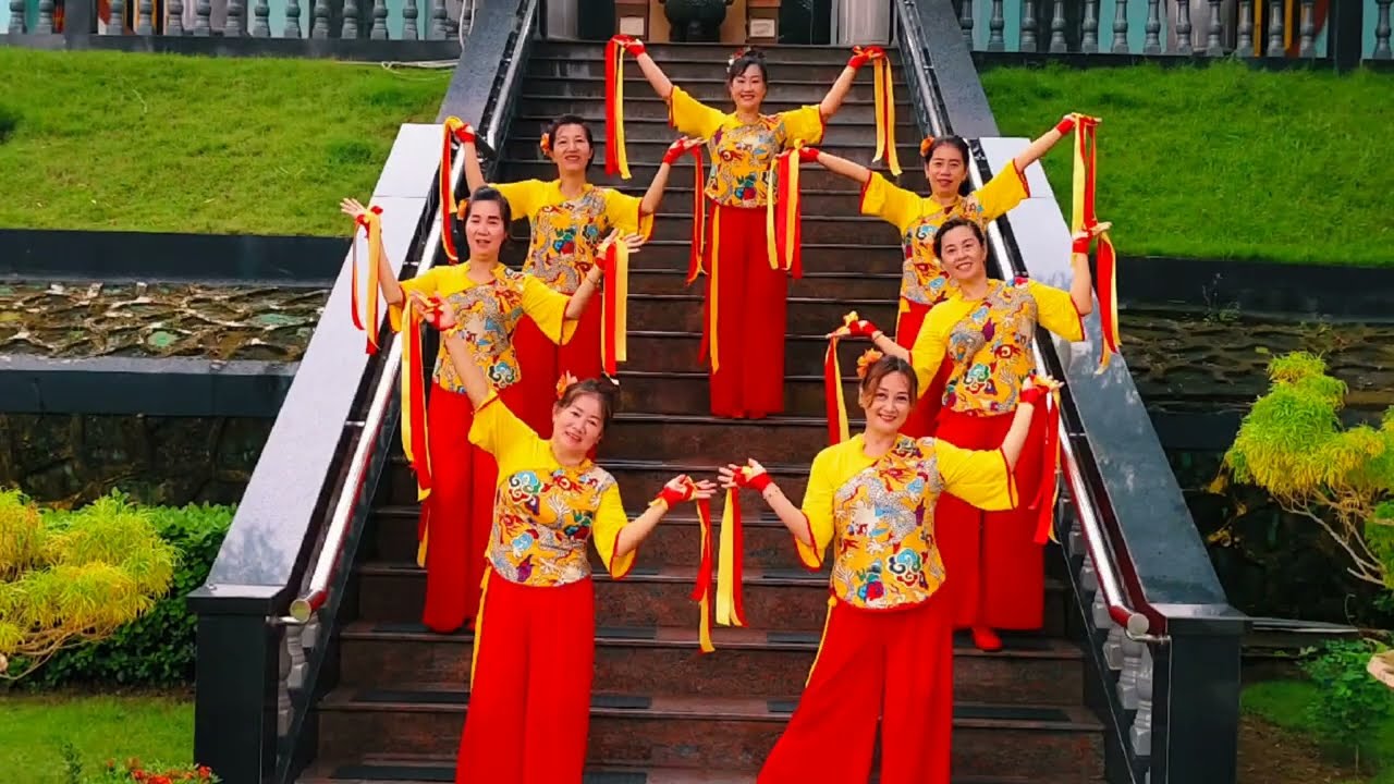 大地回春 Da Di Hui Chun | Line Dance Lagu Imlek | Cover by HnC Dance 