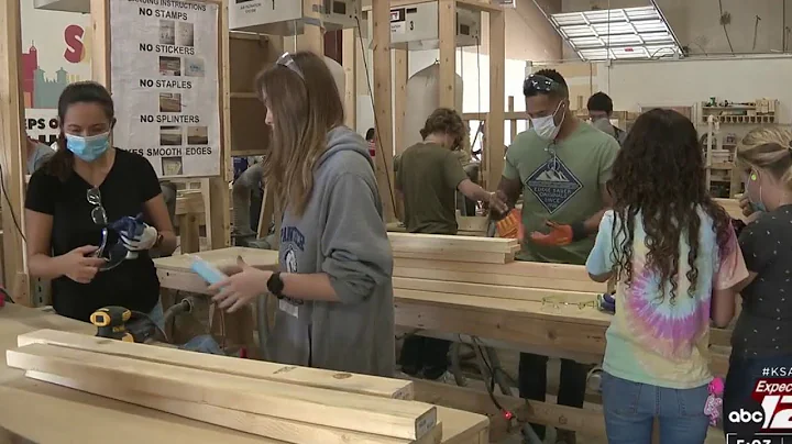 Sleep in Heavenly Peace, volunteers craft beds for children in need
