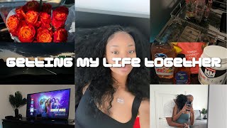 vlog : getting my life together (taking my wig off, setting up tv, organizing, making smoothies)