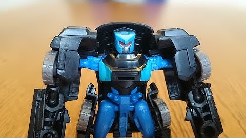 TFCC Nightracer and Shakar - Transformers Review