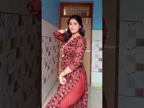 Lambi Lambi Chhori 😉 #reels #trending #explore #viral #millionviews