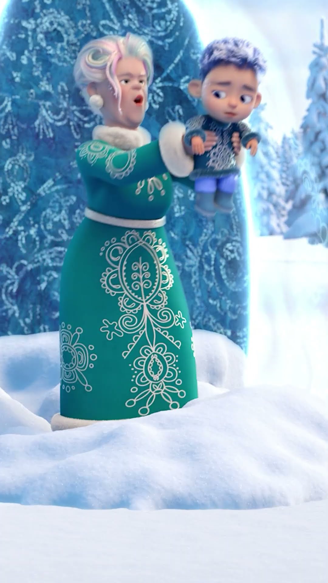 Все родители на праздниках:... ‍?‍?‍? #Shorts #машаимедведь #12месяцев #СпециальныйВыпуск