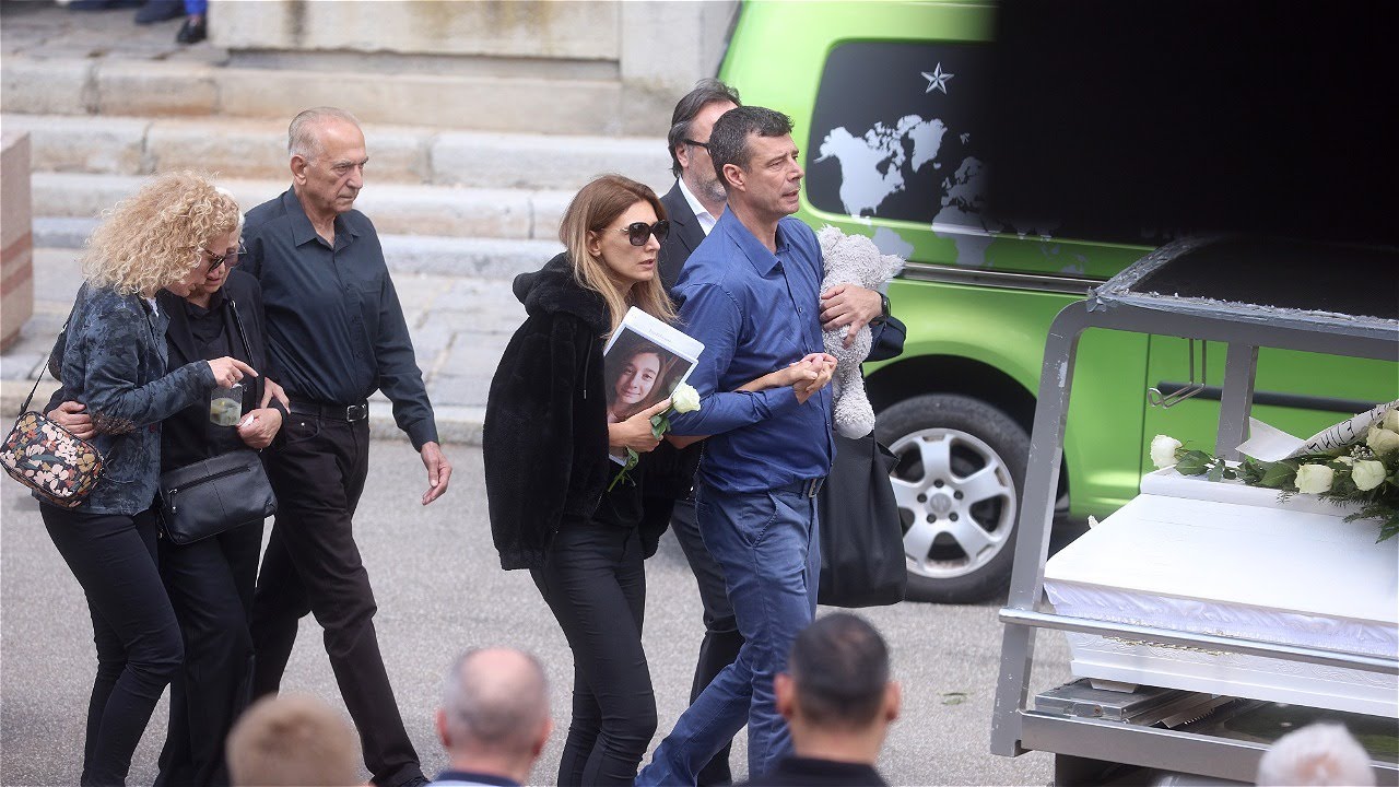 Posljednji ispraćaj kćeri Dragana Kobiljskog, koja je stradala u pucnjavi u beogradskoj školi