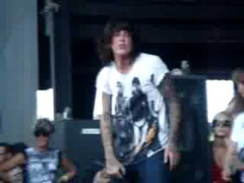 Bring Me The Horizon - I Used To Make Out With Medusa