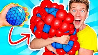 Miniatura de vídeo de "10 Weird Stress Relievers For Back To School! Learn How To Diy Squishy Slime School Supplies Prank"