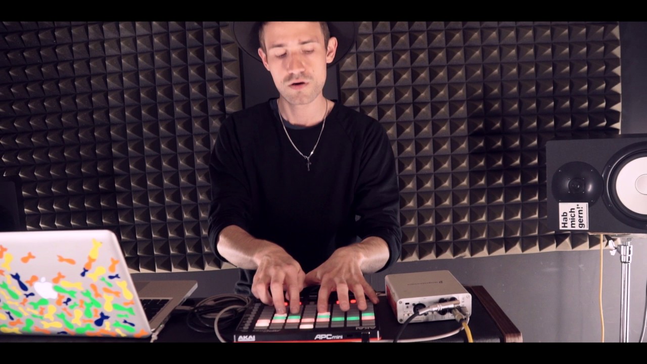 DOLIA PAVEL on ABLETON LIVE and AKAI APC MINI 2017