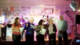 UUCG Hootenanny Singers Perform 'Hey Good Looking'