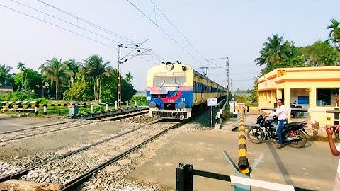 Fast & furious Parallel Train Raceing & Chasing & Overtaking #trending  #viral