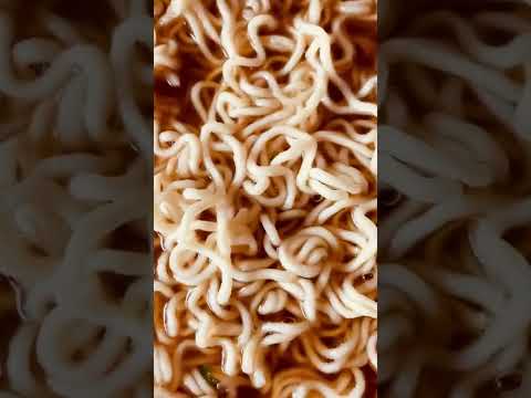 【レクリエーション介護士監修の8月の高齢者👵👴レク】【25日（即席ラーメン記念日）のクイズ無料🆓動画🎥】【問題】この食べ物は何でしょうか？【答え】チャルメラしょうゆ（袋麺） | 新レクネタ