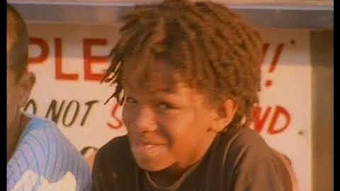 Ini Kamoze - Here Comes The Hotstepper (Official video)