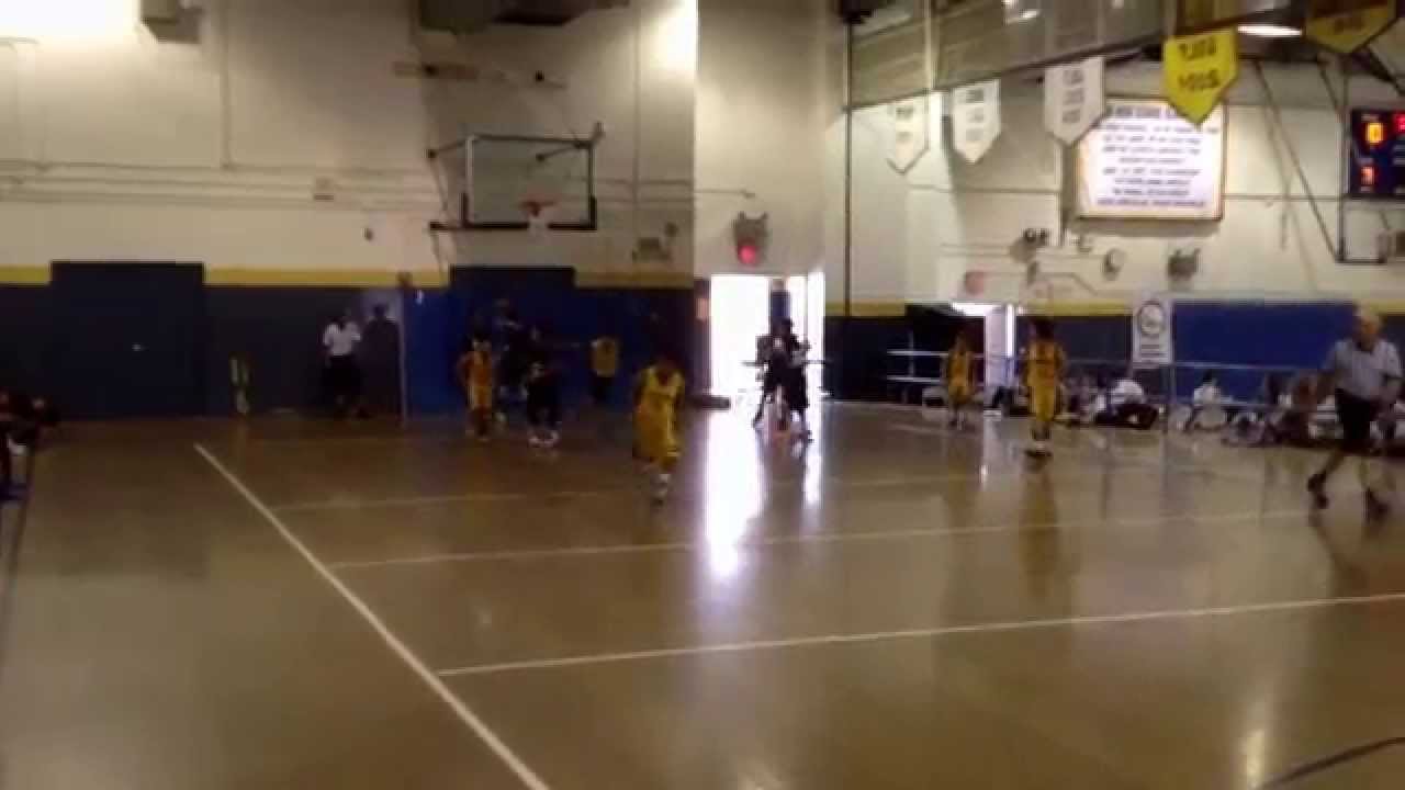 Best 12 year old basketball player. Noah Galtman 5. YouTube