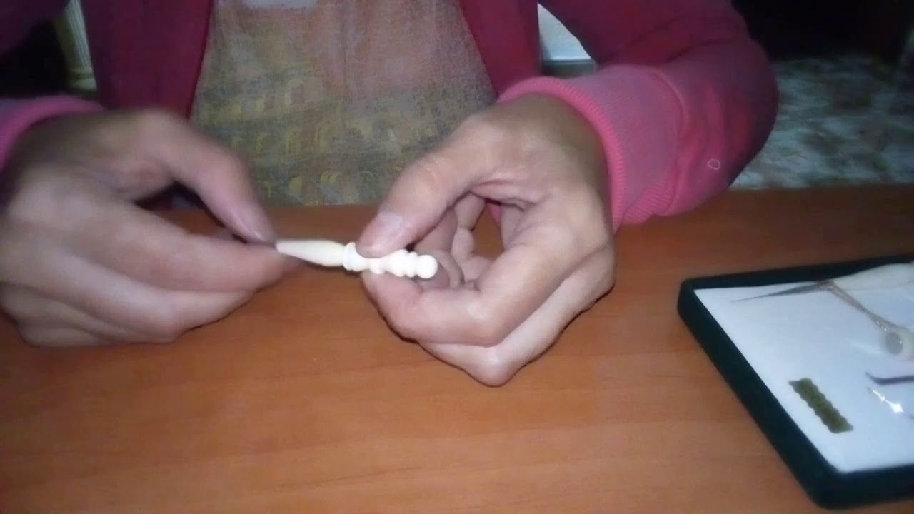 JUEGO DE HERRAMIENTAS DE HUESO CON TERMINACIÓN ESPECIAL. PRECIOSOS