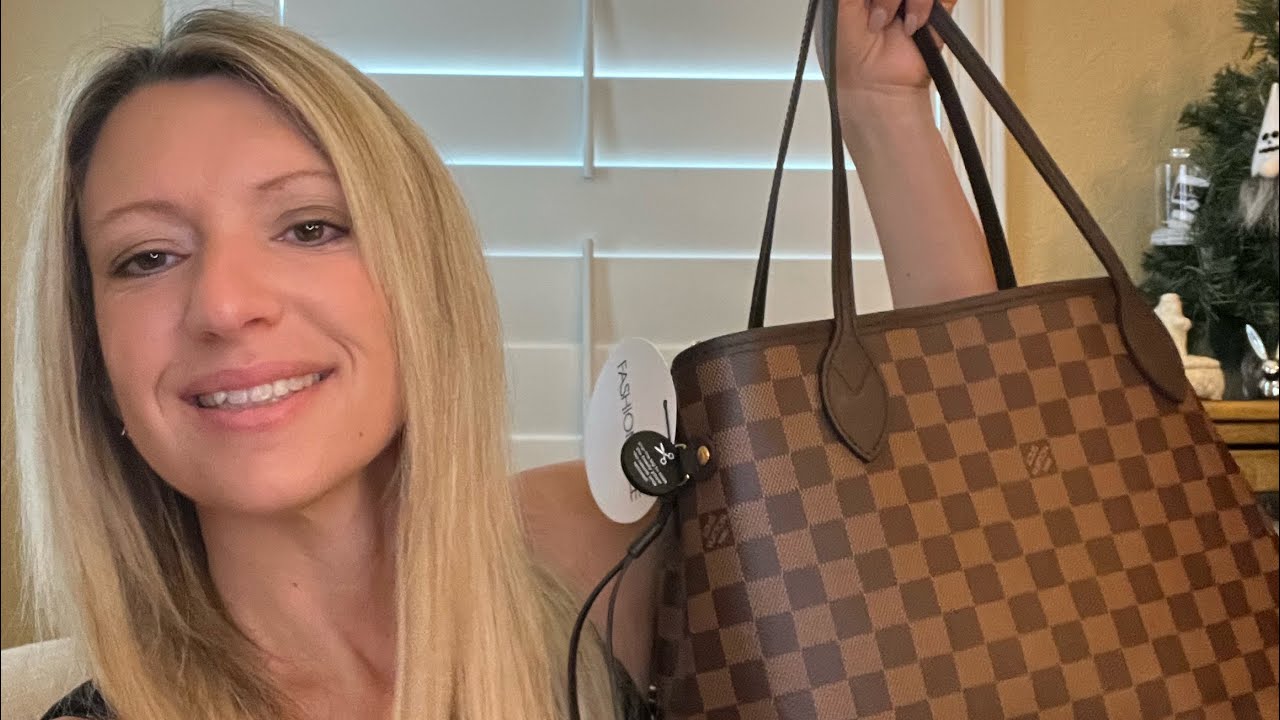 Actually Erica: Louis Vuitton Neverfull MM: Unboxing & What's In